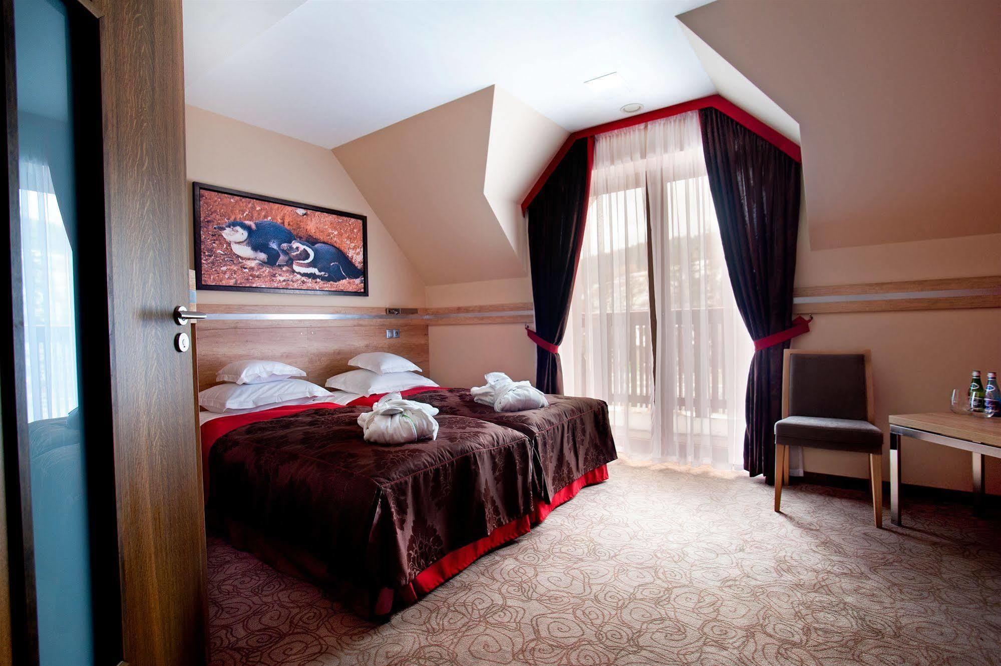 Hotel & Spa Czarny Gron Rzyki Εξωτερικό φωτογραφία